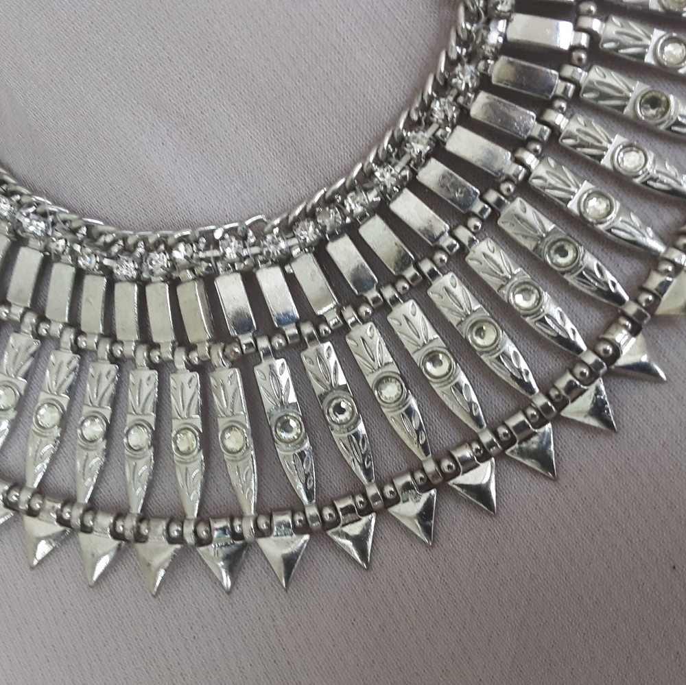 Heavy Metal Silver Tone Rhinestone Statement Bib Necklace. 18" - Picture 3 of 8
